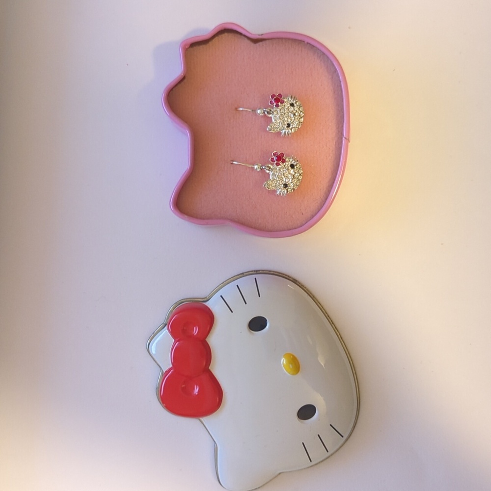 HELLO KITTY DROP RHINESTONE EARRINGS in METAL TIN - VGUC